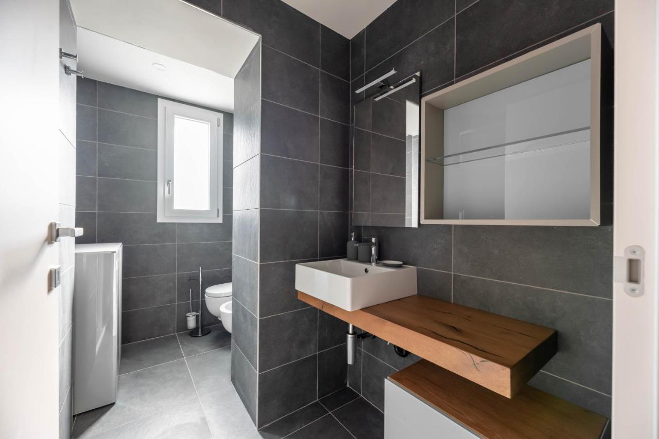 Palazzo '900 Design Flats - Il Pittore Padova Luaran gambar